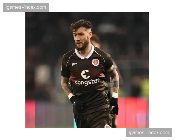 德乙速报：汉堡2-0基尔，重返积分榜前三