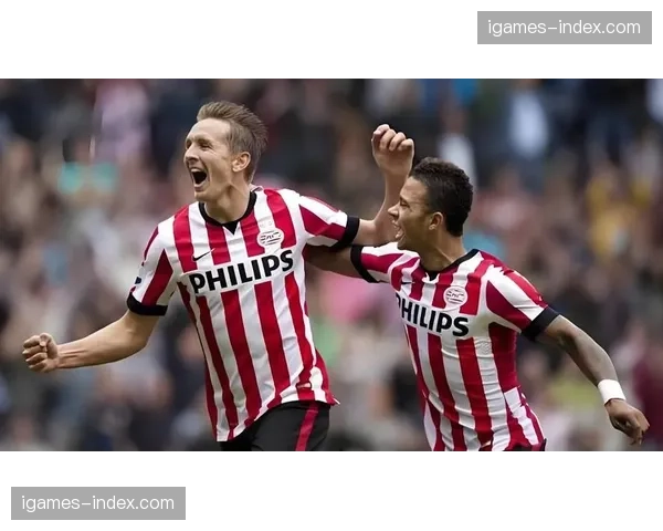 荷甲：埃因霍温5-0大胜阿贾克斯，提前三轮夺冠